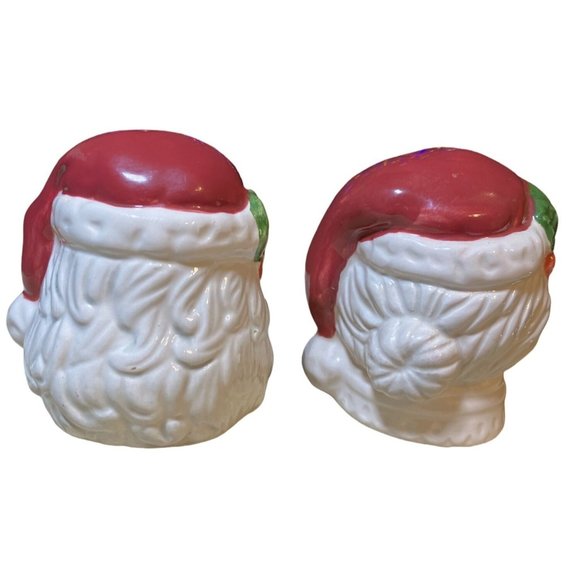 Papel Santa and Mrs Claus Salt and Pepper Shaker Set - Picture 5 of 12